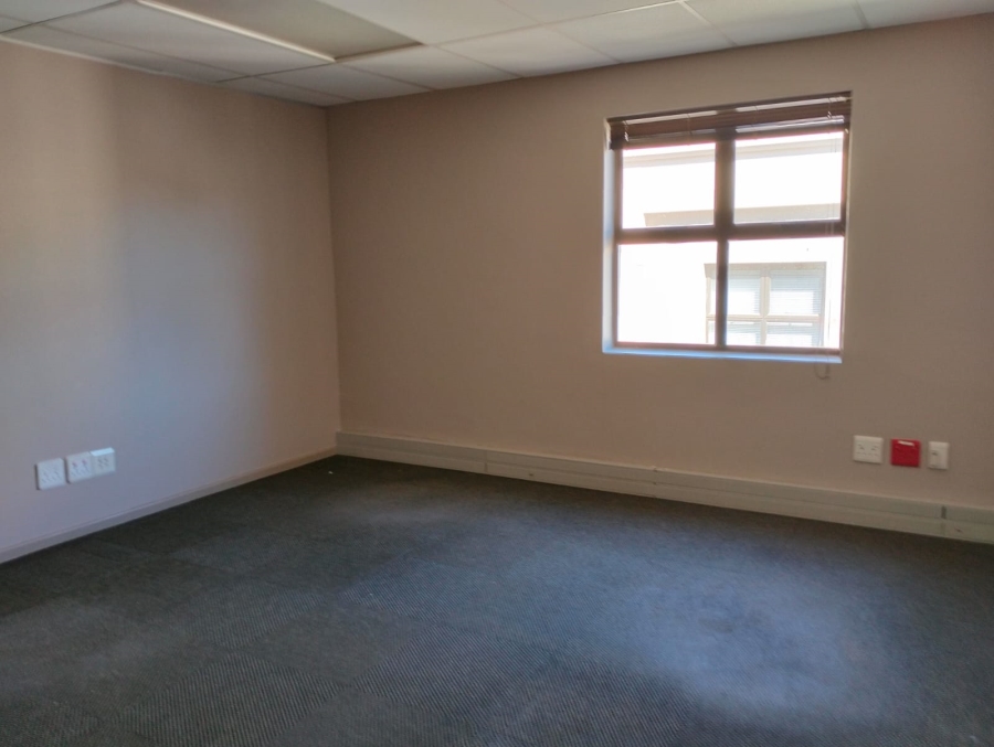 Commercial Property for Sale in Rosenpark Western Cape